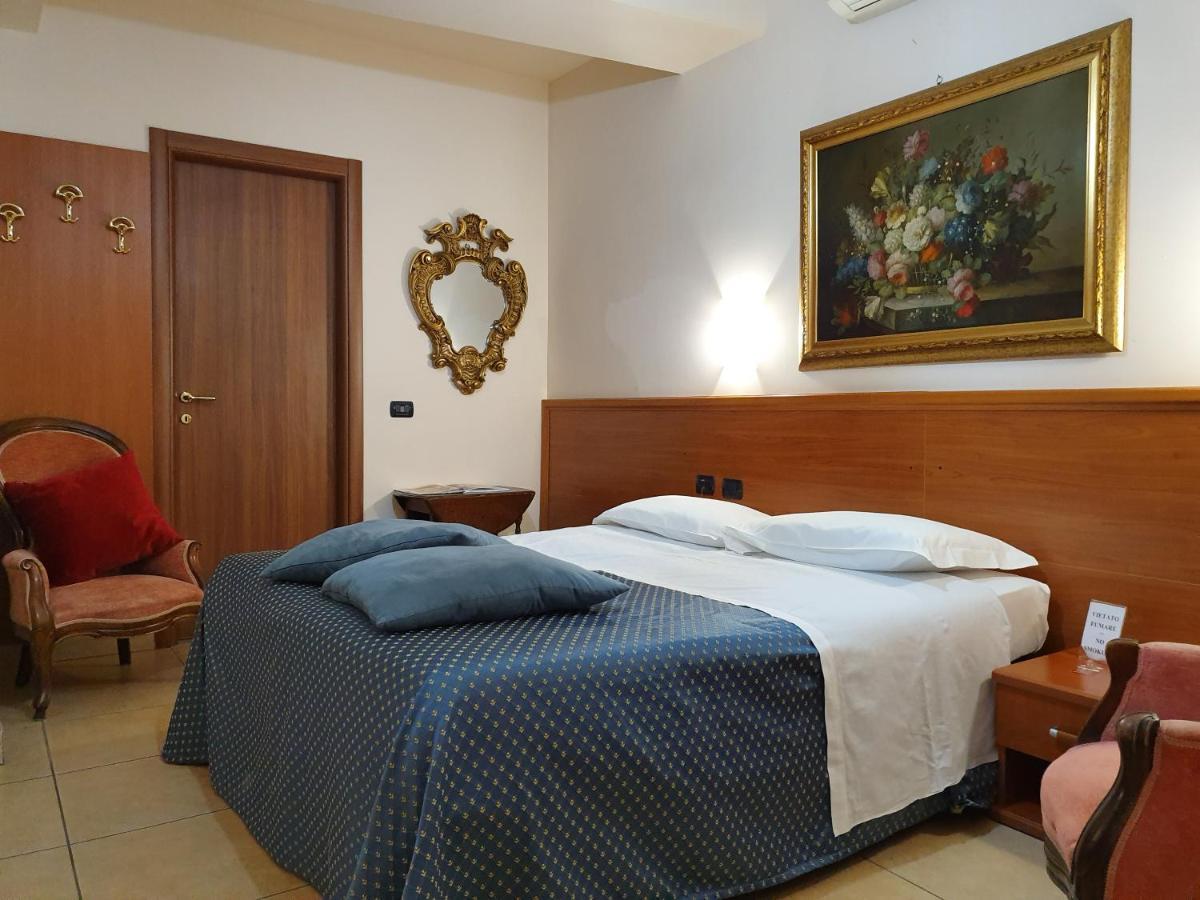 Hotel San Giorgio Бергамо Екстер'єр фото